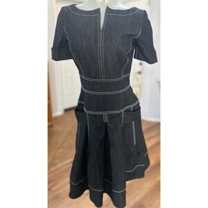 Carolina Herrera‎ Denim  Dress size 4 Zip Contrast Stitching Pockets Italy Blue